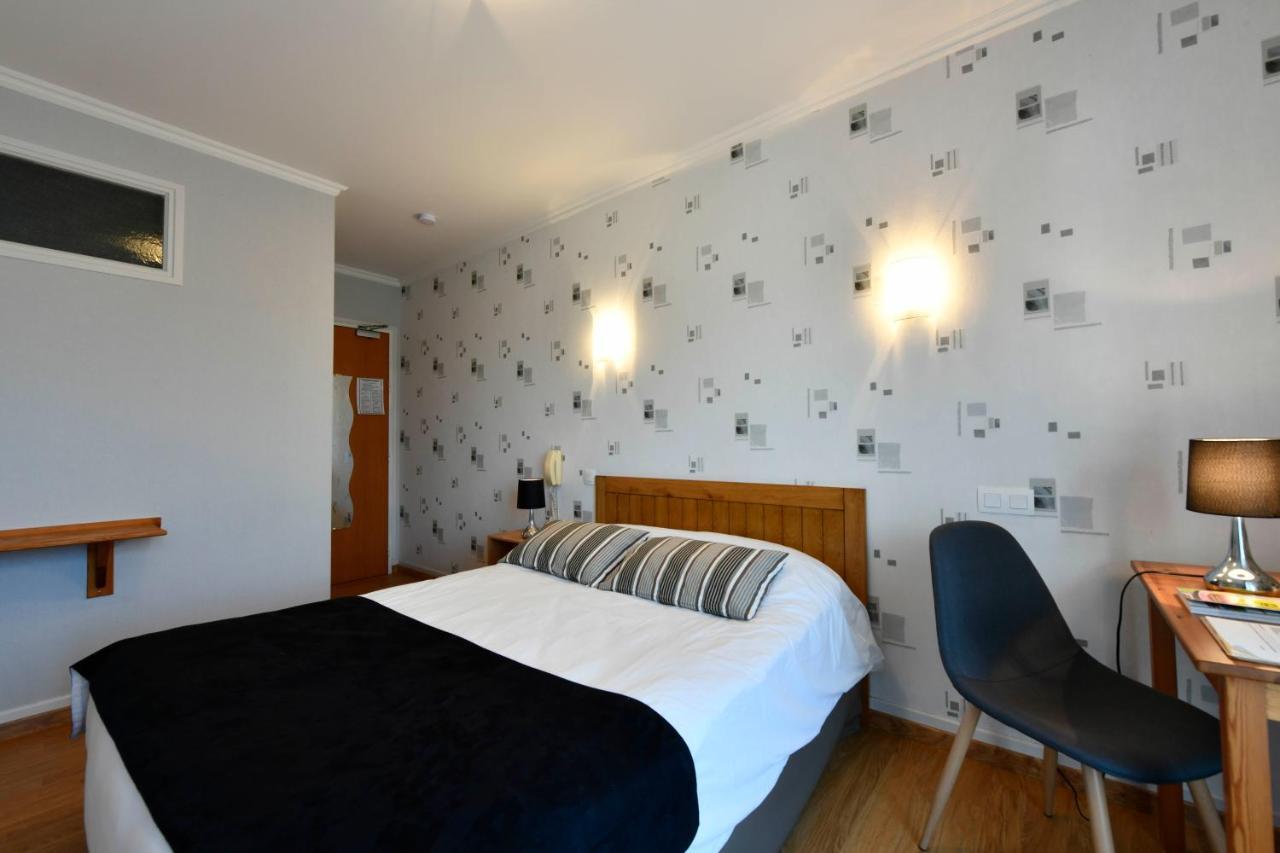 Logis Chez Germaine Hotell Geüs-d'Oloron Eksteriør bilde